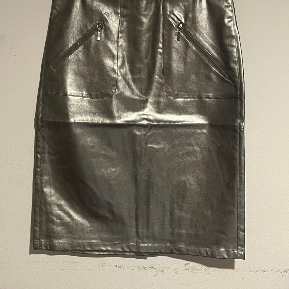 Kate & Mallory Black Midi Pencil Skirt